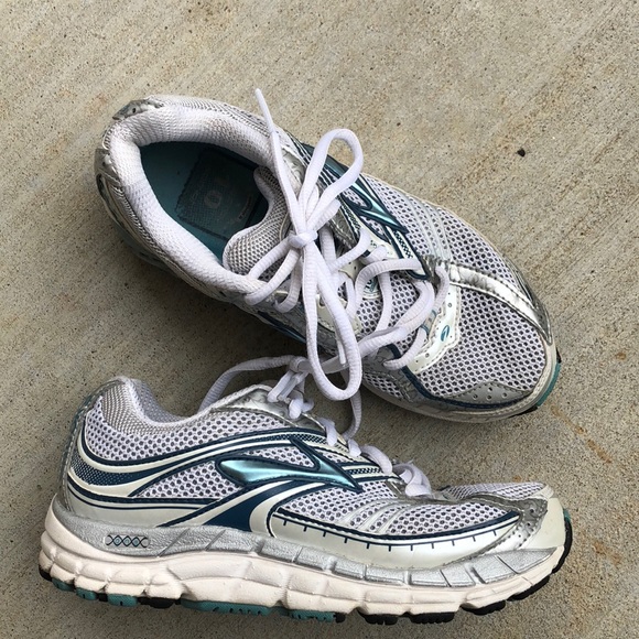 brooks shoes addiction 10